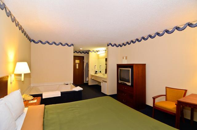 Quality Inn Lewisport Екстер'єр фото